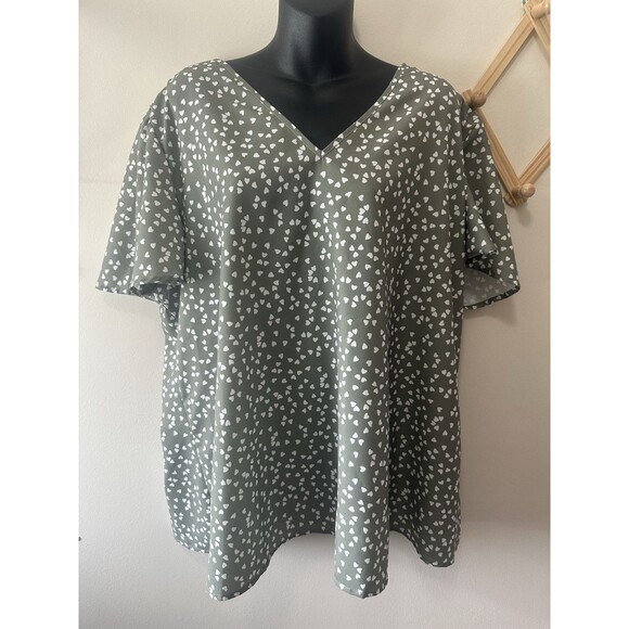 Bloomchic Green Heart Short Sleeve Blouse Size 18-20 - Picture 1 of 6